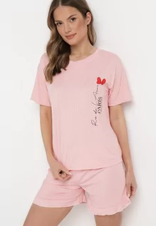Piżamy damskie - Różowy Komplet Piżamowy Koszulka z Nadrukiem i Szorty z Falbanką Sylvoria - grafika 1