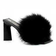 Klapki i japonki damskie - Damskie klapki z futerkiem CARINII - Carinii - miniaturka - grafika 1