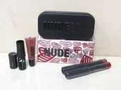 Szminki - Nudestix Set Nudestix: Red Hot Lips Mini Kit Royal, Cream Lipstick, 04, Nude, 2 ml + Red Hot Lips Mini Kit Royal, Cream Lipstick, Posh, 2.5 ml For Women - miniaturka - grafika 1