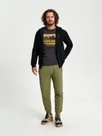 Spodnie męskie - Sinsay - Spodnie dresowe jogger - zielony - miniaturka - grafika 1