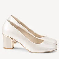 Czółenka - Ślubne perłowe czółenka z ozdobnym obcasem Amber ivory - BRILU - miniaturka - grafika 1