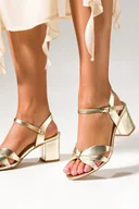 Espadryle damskie - Złote sandały błyszczące damskie na ozdobnym słupku ze skórzaną wkładką Casu U24X18-G-NO-37 - miniaturka - grafika 1