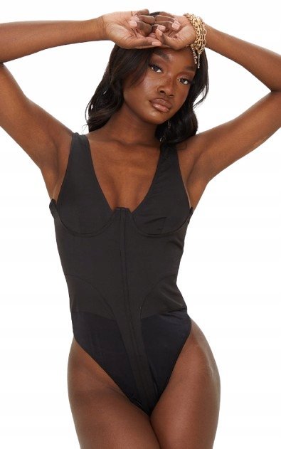 PRETTYLITTLETHING BODY NA RAMIĄCZKACH 38 EGK