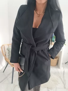 JESIENNY PŁASZCZ BERGAMO Z PIKOWANĄ PODSZEWKĄ I DUŻYMI KLAPAMI PRODUKT WŁOSKI - CZARNY - MODA ITALIA - Płaszcze damskie - miniaturka - grafika 1