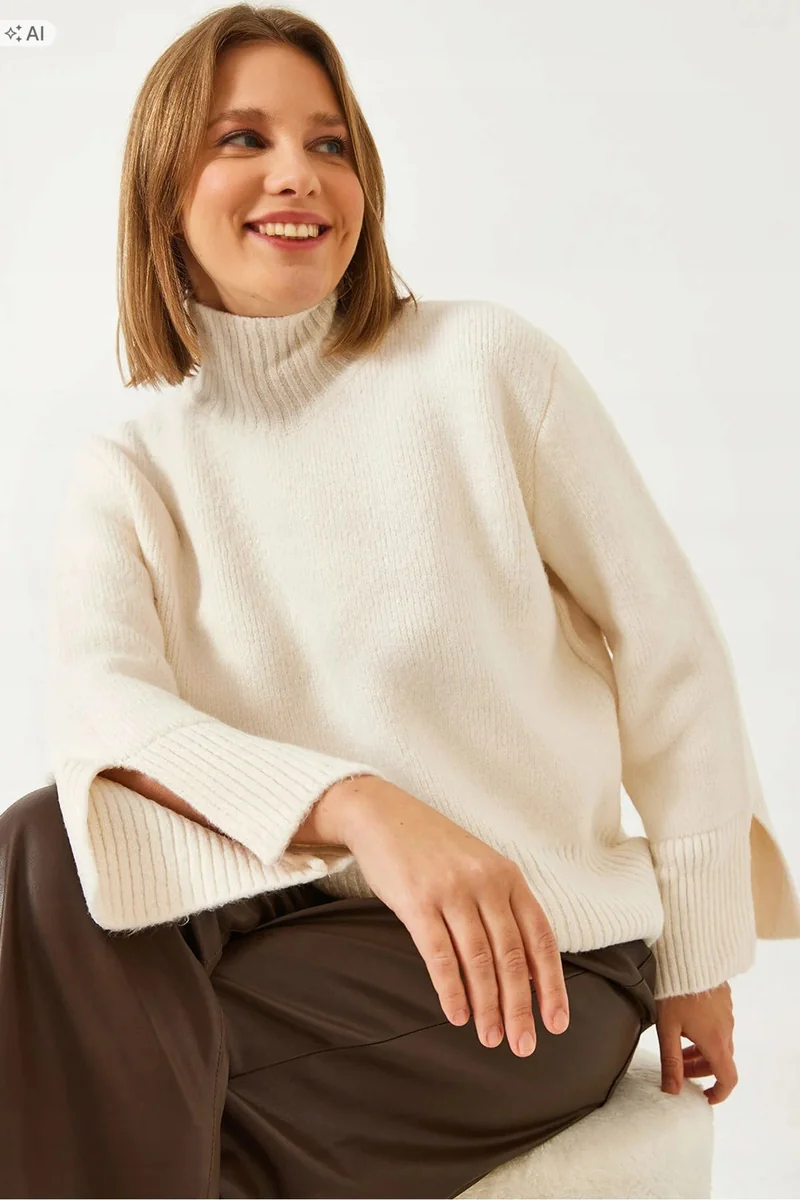 CIEPŁY GŁADKI SWETER DAMSKI Z PÓŁGOLFEM OVERSIZE 5IA