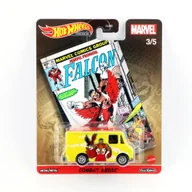 Samochody i pojazdy dla dzieci - HOT WHEELS Premium Marvel Combat Medic The Falcon GRL27 - miniaturka - grafika 1