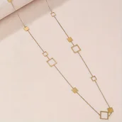 Inne - Boho Chic Długi Naszyjnik z Ażurowym Kwadratem - Stalowy Łańcuszek do Swetra dla Kobiet | Idealny na Urodziny, Walentynki, Imprezy Taneczne i Śluby - miniaturka - grafika 1