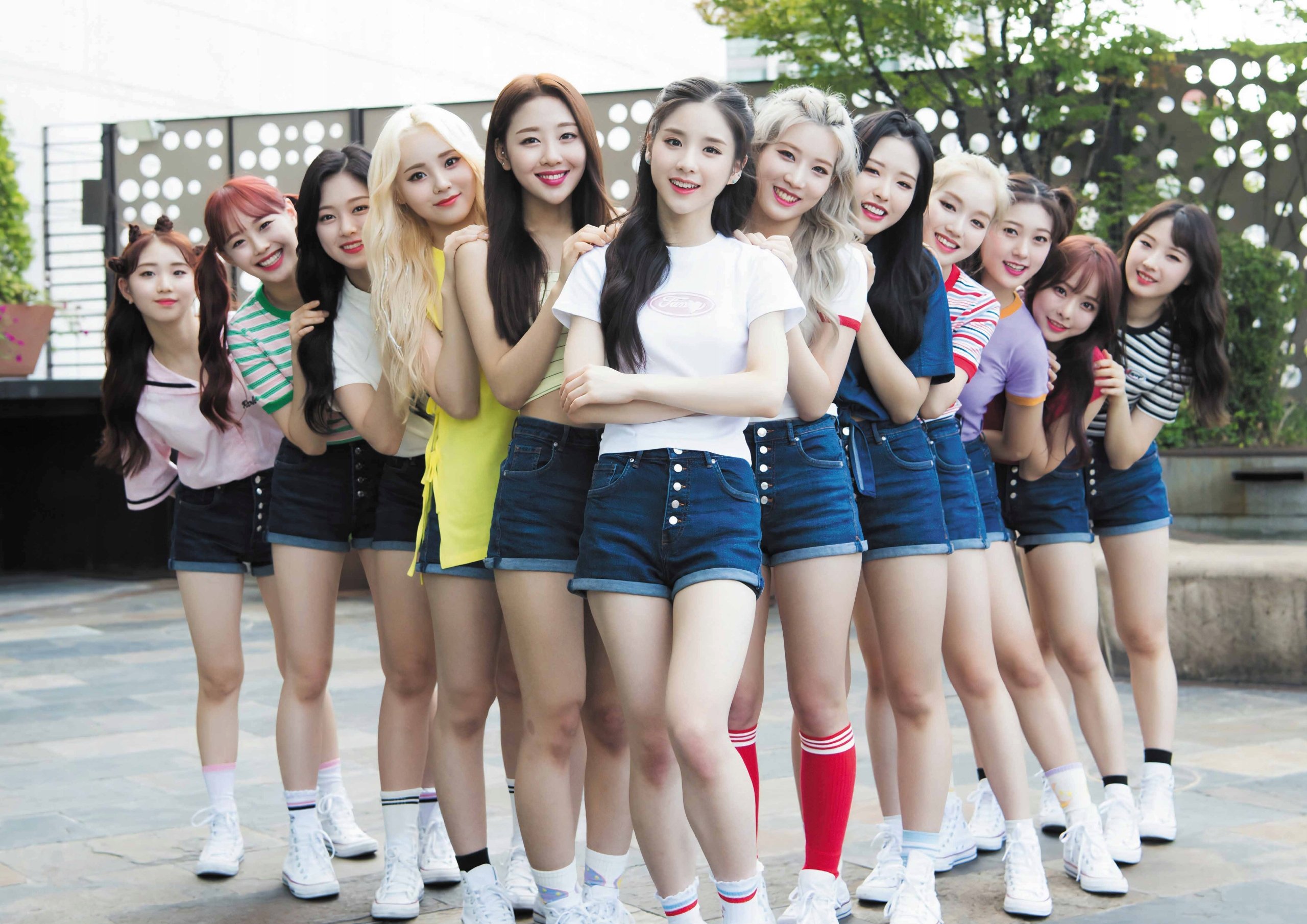 Plakat A2 Loona Loossemble Artms K-Pop Kpop Korea Muzyka