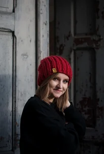 Wełniana czapka zimowa WOOLY czerwona - Czapki damskie - miniaturka - grafika 1