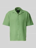 Koszule męskie - Koszula casualowa o kroju regular fit z kołnierzem z połami - miniaturka - grafika 1