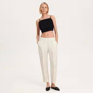 Spodnie damskie - Reserved - Joggery z lnem - Kremowy - miniaturka - grafika 1