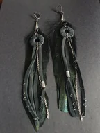 Kolczyki - Długie kolczyki, skóra, pióra i nierdzewka - miniaturka - grafika 1