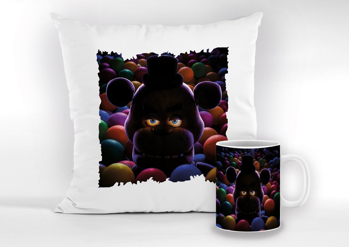 Zestaw Poduszka + Kubek Z nadrukiem Five Nights at Freddy's (2023) Horror 2