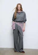 Bluzy damskie - Stradivarius Bluza o miękkim dotyku Ciemnoszary S - miniaturka - grafika 1