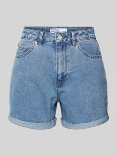 Szorty jeansowe o luźnym kroju w jednolitym kolorze model ‘ZURI’ - Spodenki damskie - miniaturka - grafika 1