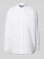Koszule damskie - Bluzka koszulowa o kroju easy fit z wyhaftowanym logo modle ‘ESS POPLIN’ - miniaturka - grafika 1