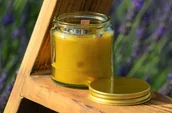 Świece - ŚWIECZKA Z WOSKU PSZCZELEGO - 120ml, Manufaktura Lawendy - miniaturka - grafika 1