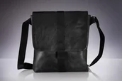 Torby męskie - Solier, torba męska SL31 Messel na ramię/tabet, skórzana, czarna - miniaturka - grafika 1