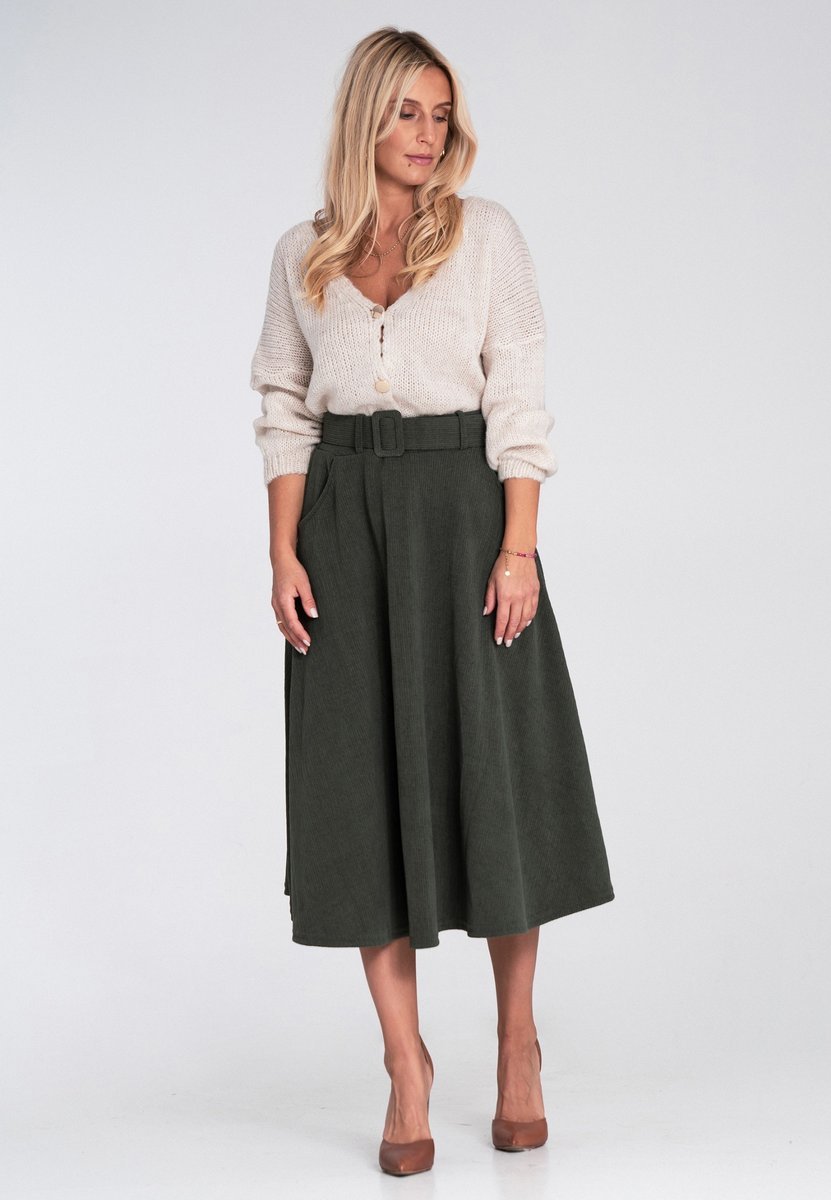 Elegancka rozkloszowana spódnica midi na gumce z paskiem i kieszeniami Figl - M1234, zielona, M