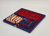 Gry planszowe - NIEBIESKIE Szachy drewniane Królewskie 31x31 we wkładce PRODUCENT - miniaturka - grafika 1