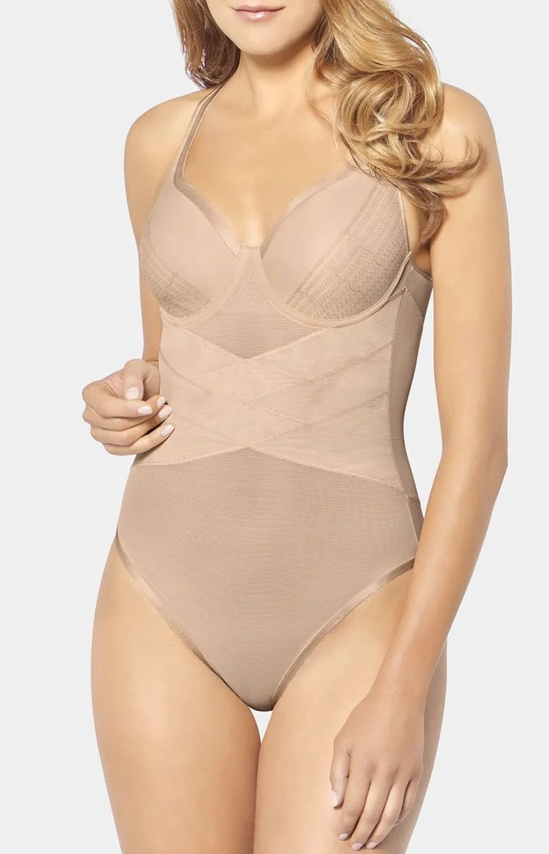 TRIUMPH BODY MODELUJĄCE CONTOUR SENSATION SEXI 80B