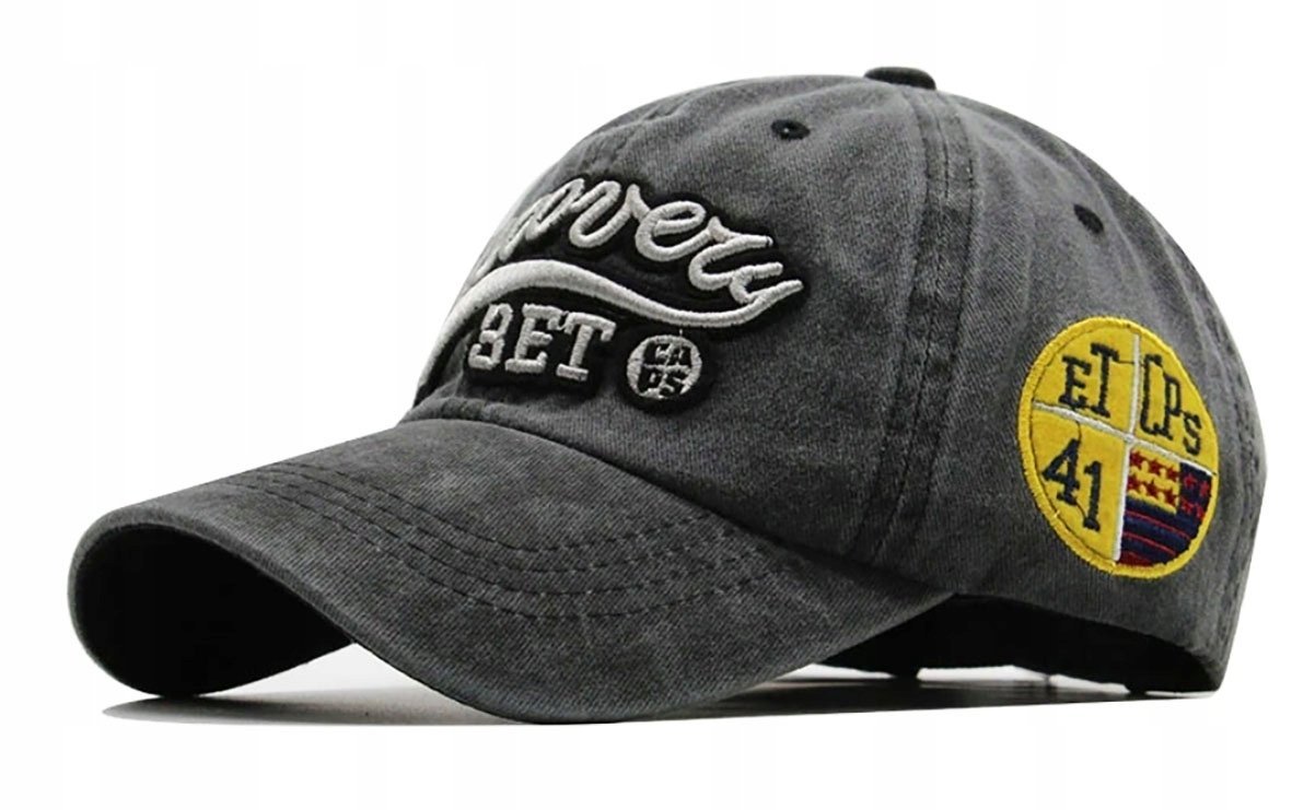 Czapka z daszkiem bejsbolówka vintage DISCOVERY