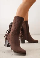 Botki damskie - Ciemnobrązowe Ażurowe Botki Typu Kowbojki ze Skórzaną Wkładką Ozdobione Frędzlami Ceziva - miniaturka - grafika 1