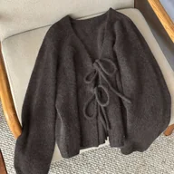 Swetry damskie - TEMU Elegancki damski kardigan z dekoltem w serek - Długi rękaw, zapinany na wiązanie z przodu, sweter w jednolitym kolorze na jesień/zimę, szykowny - miniaturka - grafika 1