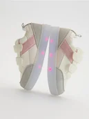 Buty dla dziewczynek - Reserved - Sneakersy ze świecącą podeszwa - złamana biel - miniaturka - grafika 1