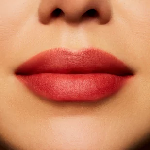 MAC Cosmetics Powder Kiss Pomadka Liquid Lipcolour  09 Devoted To Chili - Szminki - miniaturka - grafika 4