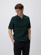 Swetry męskie - Reserved - Bawełniany sweter polo - ciemnozielony - miniaturka - grafika 1