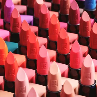 3ina 3INA Makeup  Vegan  Cruelty Free  The Lipstick 590  jasny kolor skóry  pomadka do ust 5 h  matowa  wysoko pigmentowana szminka do ust  matowa, matowa, intensywna kolory, kremowy zapach wanilii - Szminki - miniaturka - grafika 8