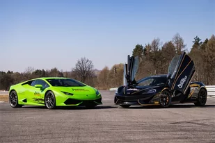 Sjs S.a.-driving Experience Pojedynek Lamborghini Huracan vs McLaren 570GT - Tor Wrocław (Krzywa) - Vouchery - miniaturka - grafika 1