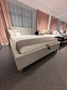 Łóżko Evo 160x200 z pojemnikiem z ekspozycji Salonu Janki - Dom i wnętrze OUTLET - miniaturka - grafika 1