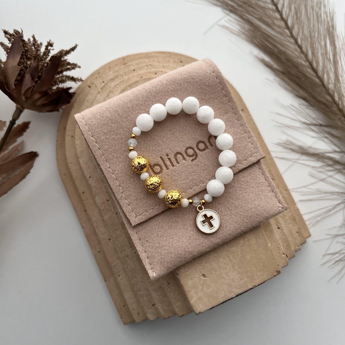 Bransoletka różaniec KAMIENIE NATURALNE pozłacane krzyżyk