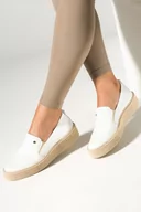 Półbuty damskie - Białe półbuty skórzane damskie slip on na platformie PRODUKT POLSKI Casu 2814-129-40 - miniaturka - grafika 1