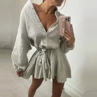 Sukienki - Strukturalna sukienka zapinana na guziki - Szary S - miniaturka - grafika 1