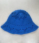 Czapki damskie - Letni bawełniany kobaltowy kapelusz ażurowy - miniaturka - grafika 1