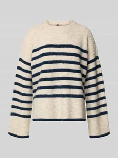 Sweter z prążkowanej dzianiny o kroju relaxed fit model ‘LINE’ - Swetry damskie - miniaturka - grafika 1