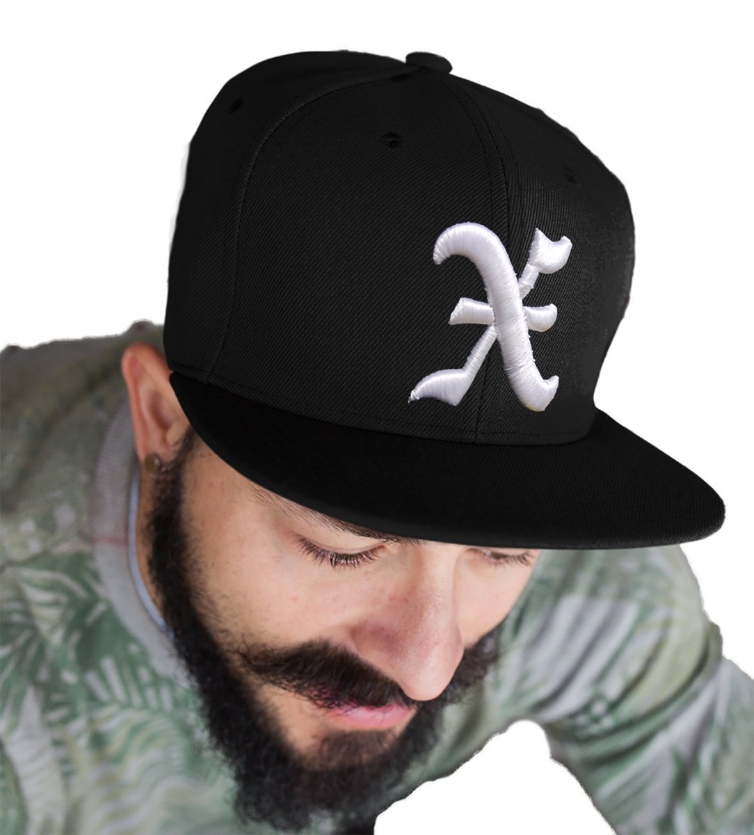 CZAPKA PROSTY DASZEK GOTYCKIE LITERY HAFT 3D X