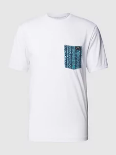 Koszulki męskie - T-shirt o luźnym kroju z kieszenią na piersi model ‘TEAM POCKET’ - grafika 1
