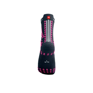COMPRESSPORT Skarpetki do biegania trailowe ProRacing Socks V4 Trail magent/magenta - Skarpetki sportowe męskie - miniaturka - grafika 8