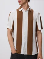 Koszule męskie - Reserved - Wiskozowa koszula comfort fit - brązowy - miniaturka - grafika 1