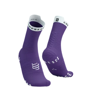 COMPRESSPORT Skarpetki do biegania wysokie ProRacing Socks V4 lilac/white - Skarpetki sportowe męskie - miniaturka - grafika 1