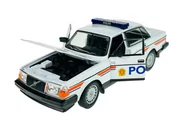 Samochody i pojazdy dla dzieci - WELLY VOLVO 240 GL POLICJA NORWESKA 1:24 SAMOCHÓD NOWY METALOWY MODEL - miniaturka - grafika 1