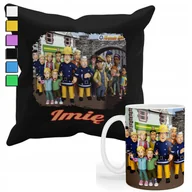 Gadżety dla niej i dla niego - ZESTAW KUBEK + PODUSZKA Z POSZEWKĄ- PREZENT DLA FANA STRAŻAK SAM+ IMIĘ - miniaturka - grafika 1