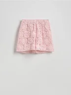 Swetry damskie - Reserved - Ażurowe szorty - pastelowy róż - miniaturka - grafika 1