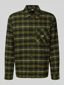 Koszule męskie - Koszula casualowa o kroju regular fit z kieszenią na piersi - miniaturka - grafika 1