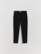 Spodnie i spodenki dla chłopców - Reserved - Spodnie Slim fit - czarny - miniaturka - grafika 1