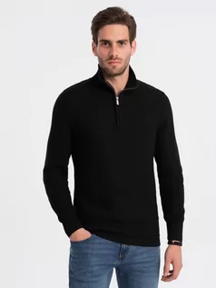 Swetry męskie - Dzianinowy sweter męski z rozpinaną stójką - czarny V3 OM-SWZS-0105 - grafika 1